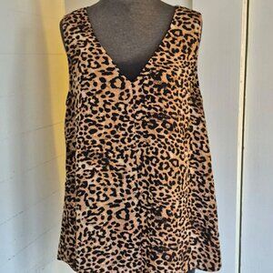 Daniel Rainn leopard print sleeveless V-neck top